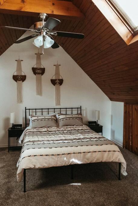 Bluebird Cottage, Walking Distance To Fairgrounds 哈金森 外观 照片